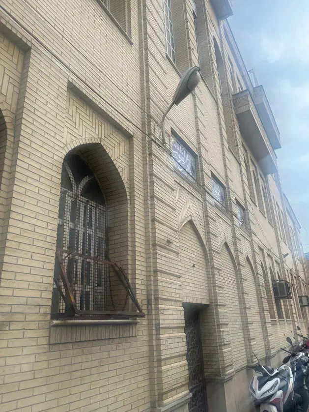 نیازمند سازنده معتبر