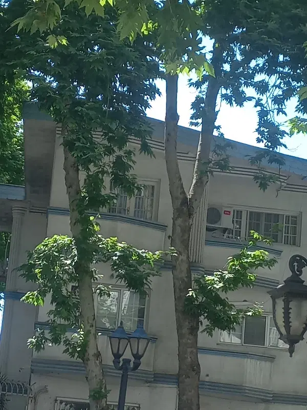 ۸۷ متری در مجتمع گلفام میرابوالقاسمی