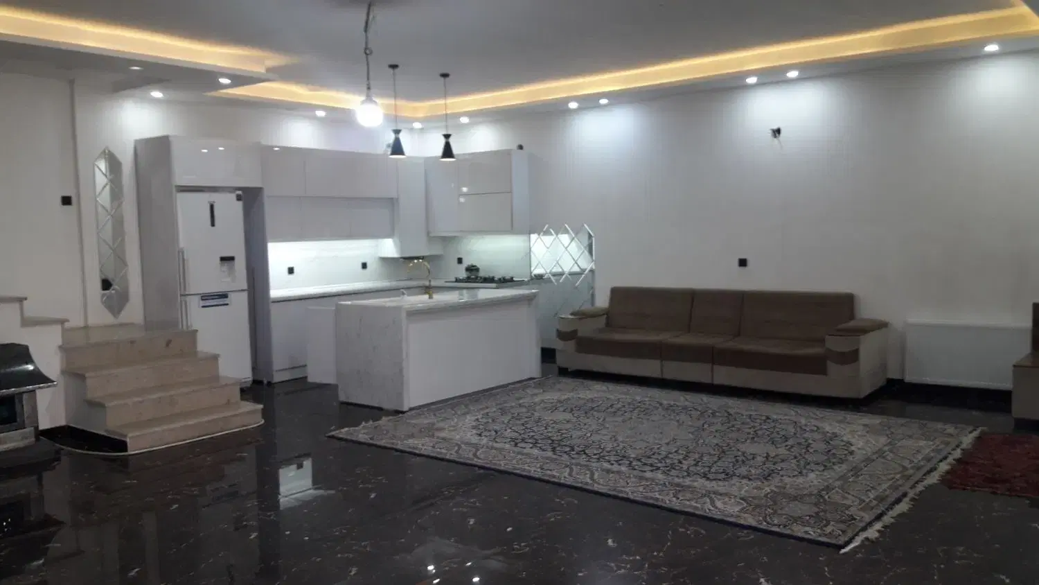 فردیس شهرک اسکویی ۴۵۰ متر ویلا باغچه