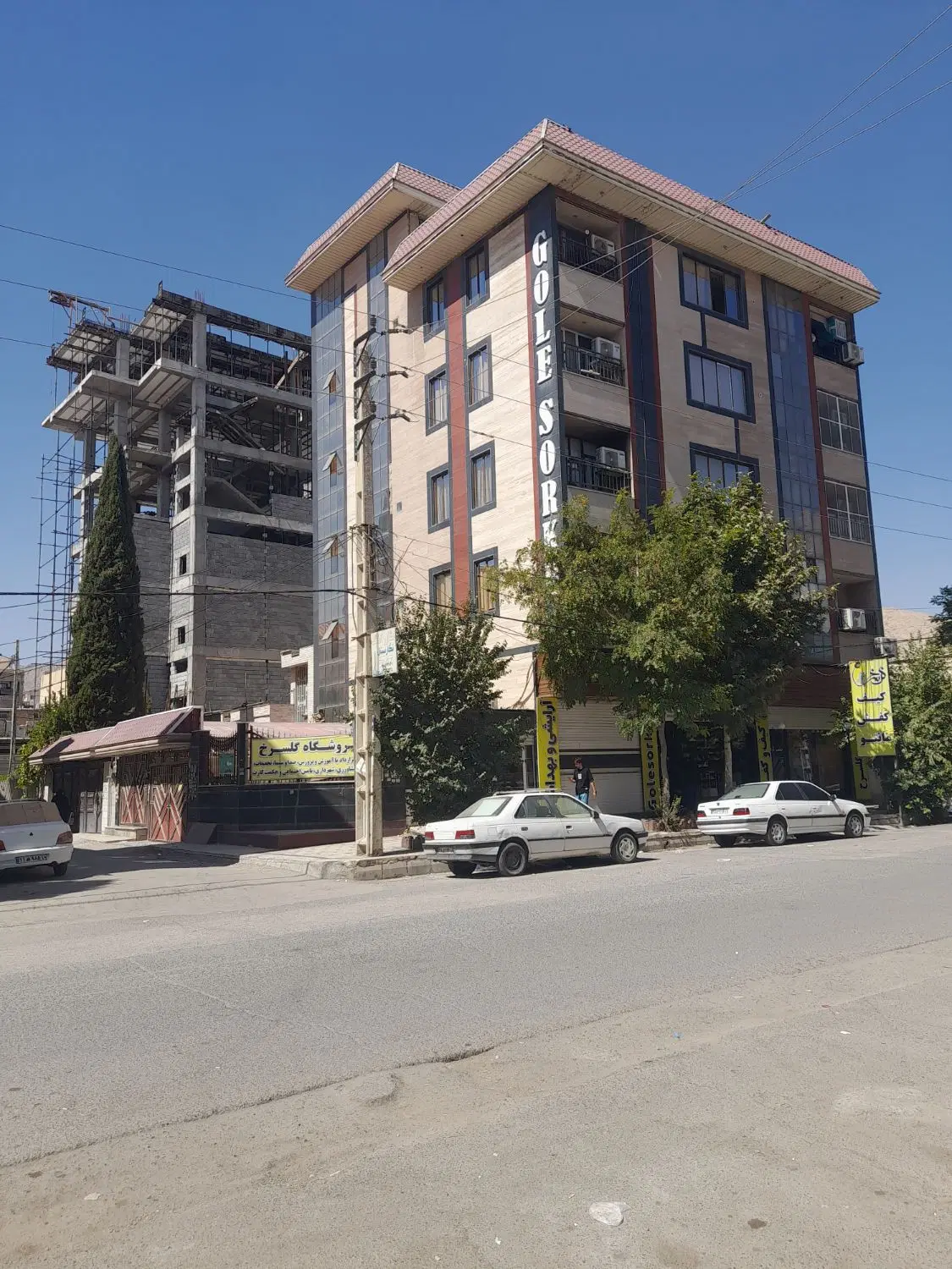 اپارتمان ۱۰۰ متری مسکن فول امکانات ویو ابدی