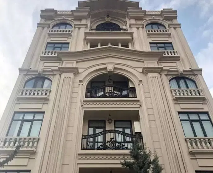 فروش ۴ خوابه صفر خام بسیار خوش نقشه