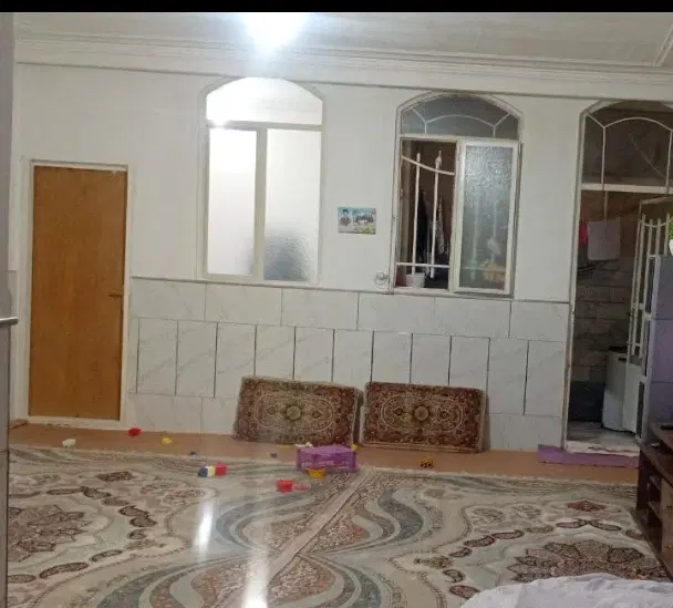 90متر زیر زمین دوخوابه بهر خیابان