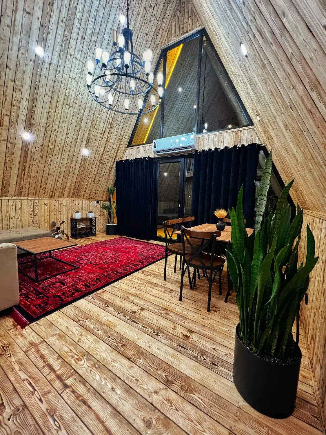 کلبه سوئیسی سروین