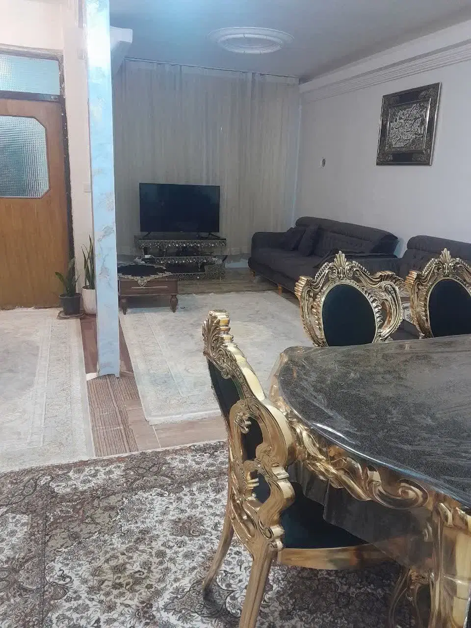 خانه باغ در جاده دریا