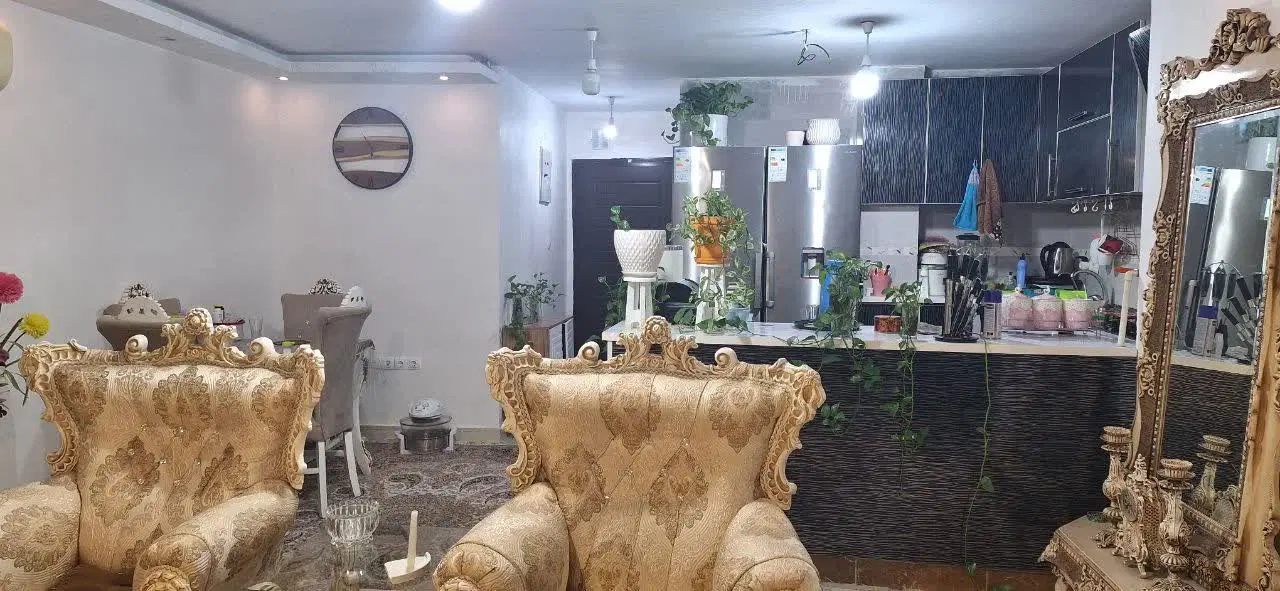 اپارتمان ۸۳متر اراضی پاداد برج سالاری