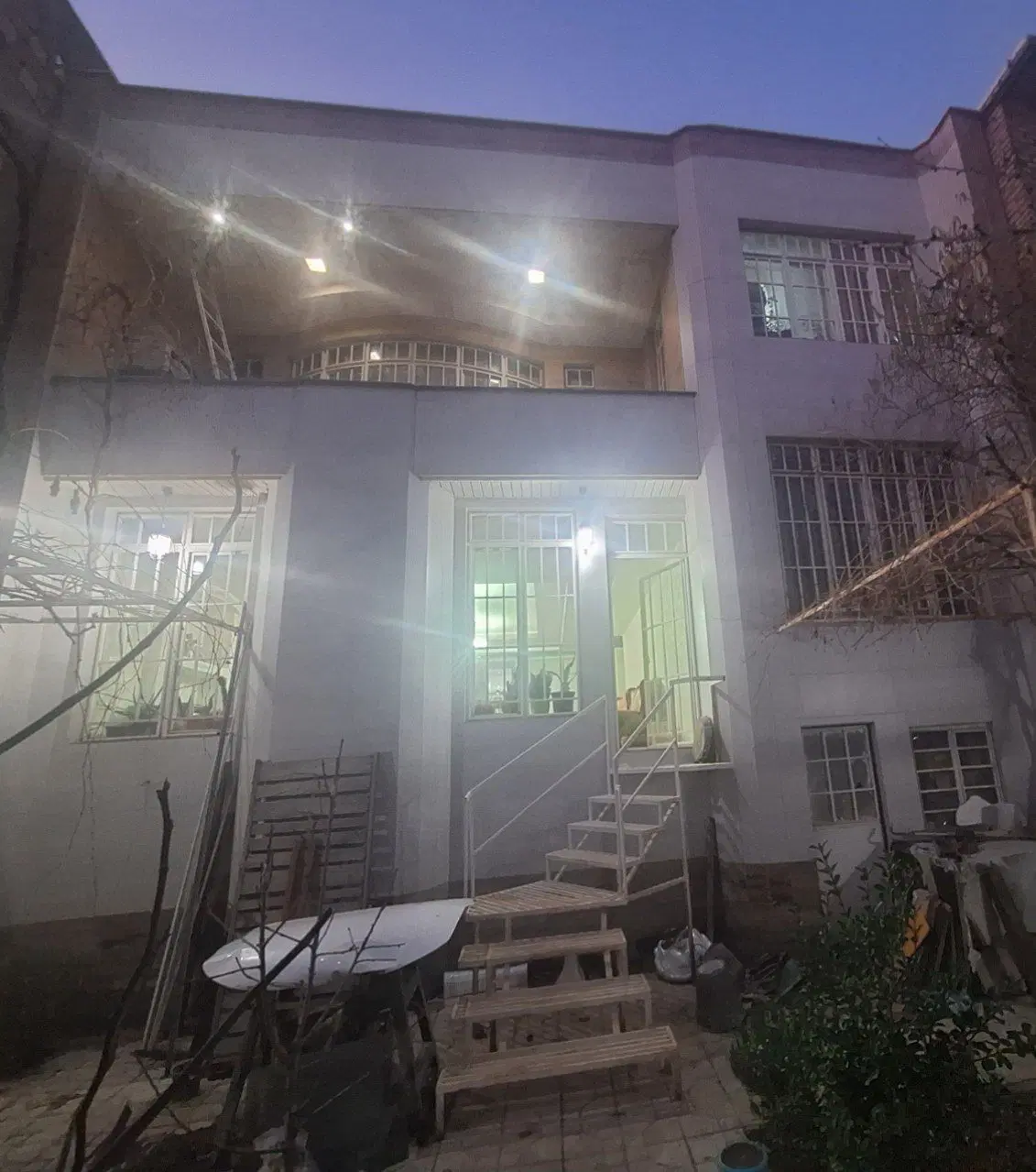 ساختمان ویلایی