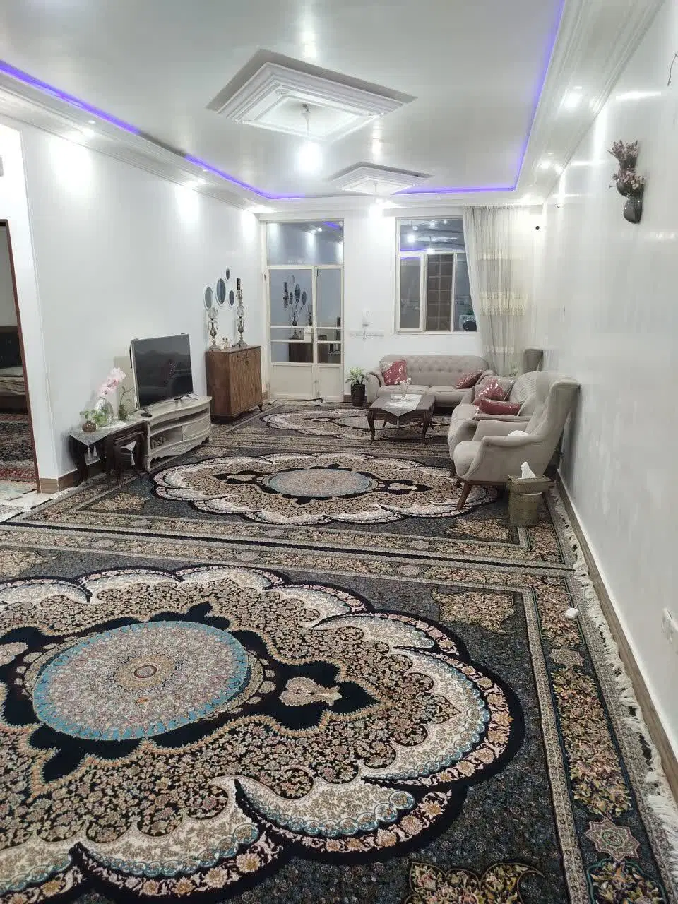 اجاره خانه دو خوابه بدون پارگینگ در ده محسن