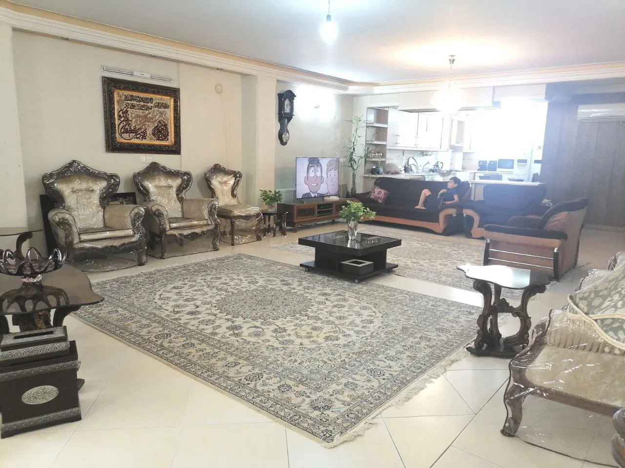 ۱۸۰ متر۳خوابه رهن و اجاره پروین