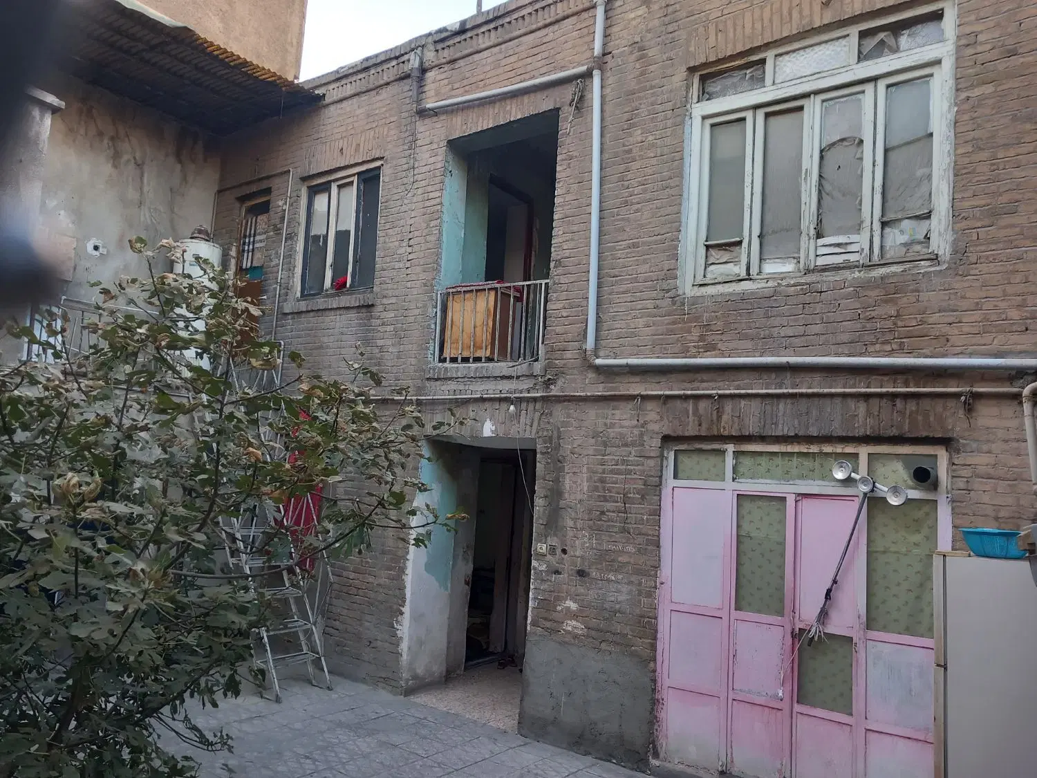 اطاق مجردی شوش