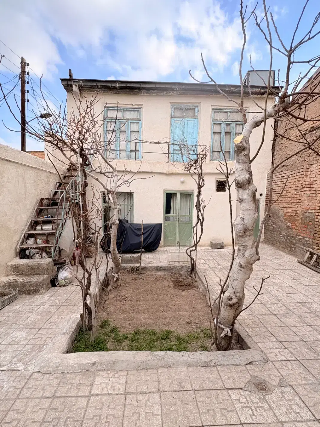 زمین خانه کلنگی