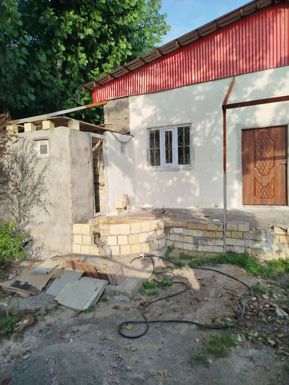 ویلای نیمه ساخت موقعیت فوق العاده