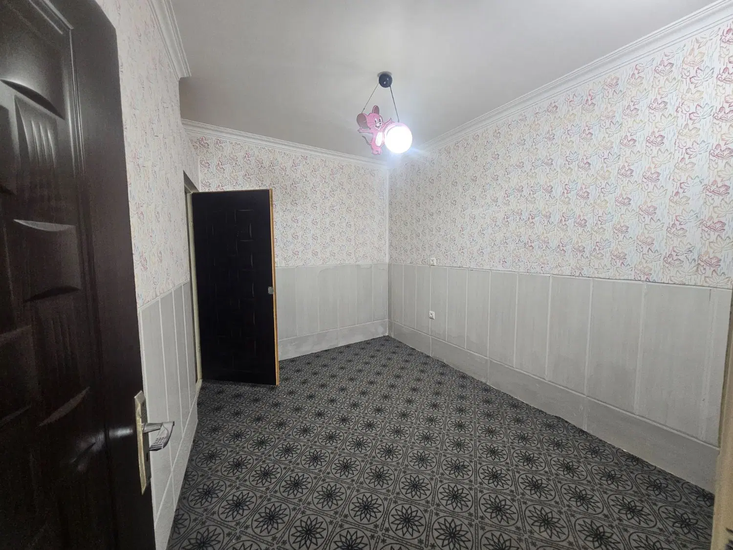 خانه اجاره ای انتهای کوچه شرق