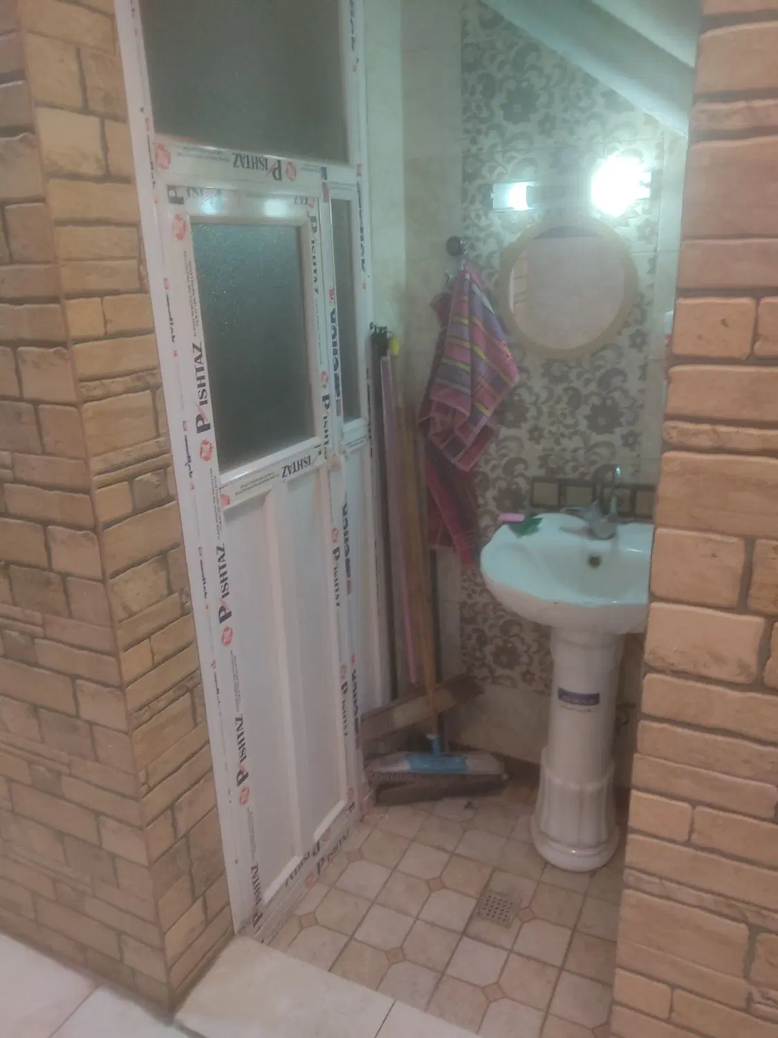 ملک جهت مطب  سالن زیبایی
