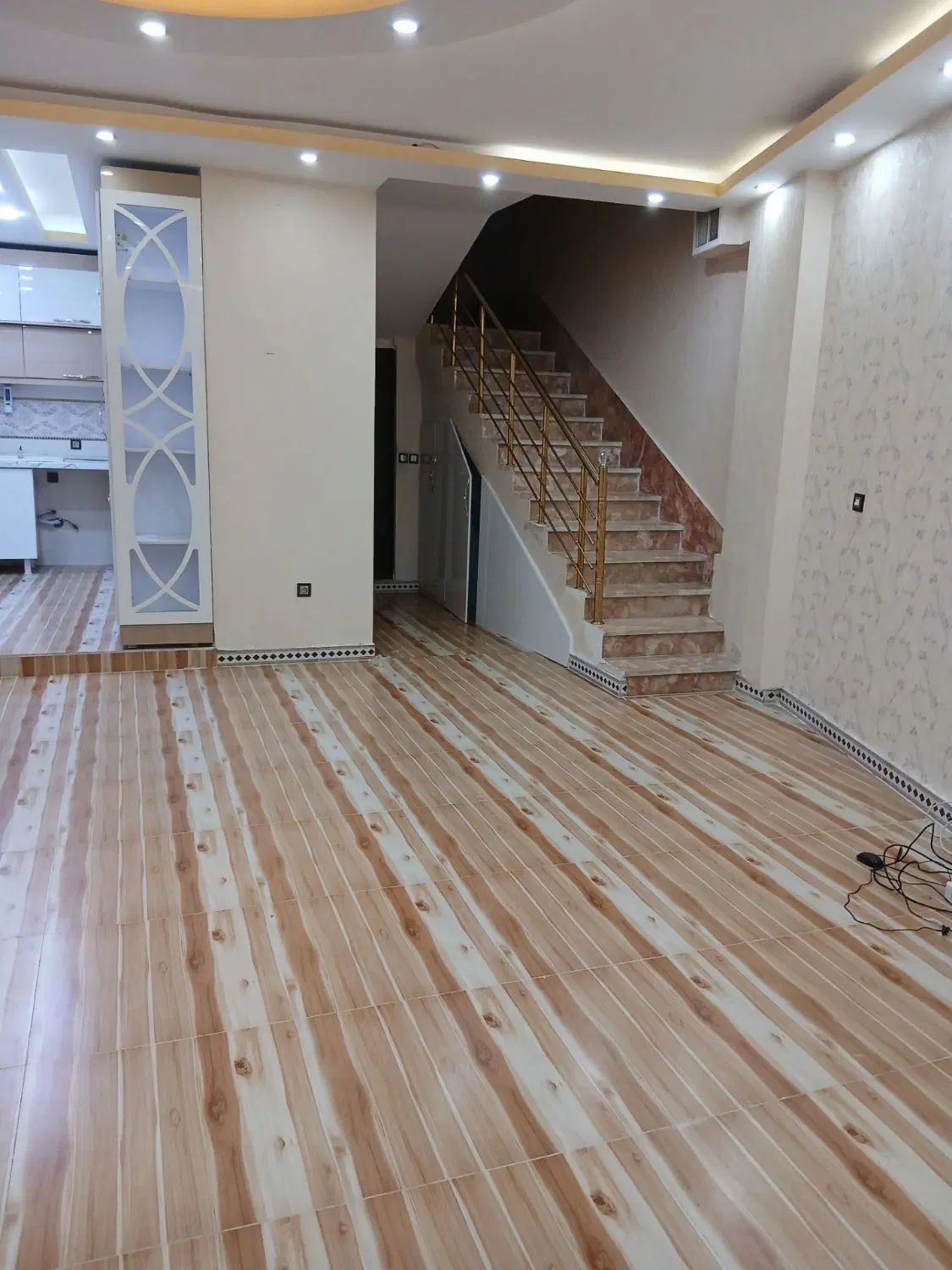 اجاره و رهن خانه بهار
