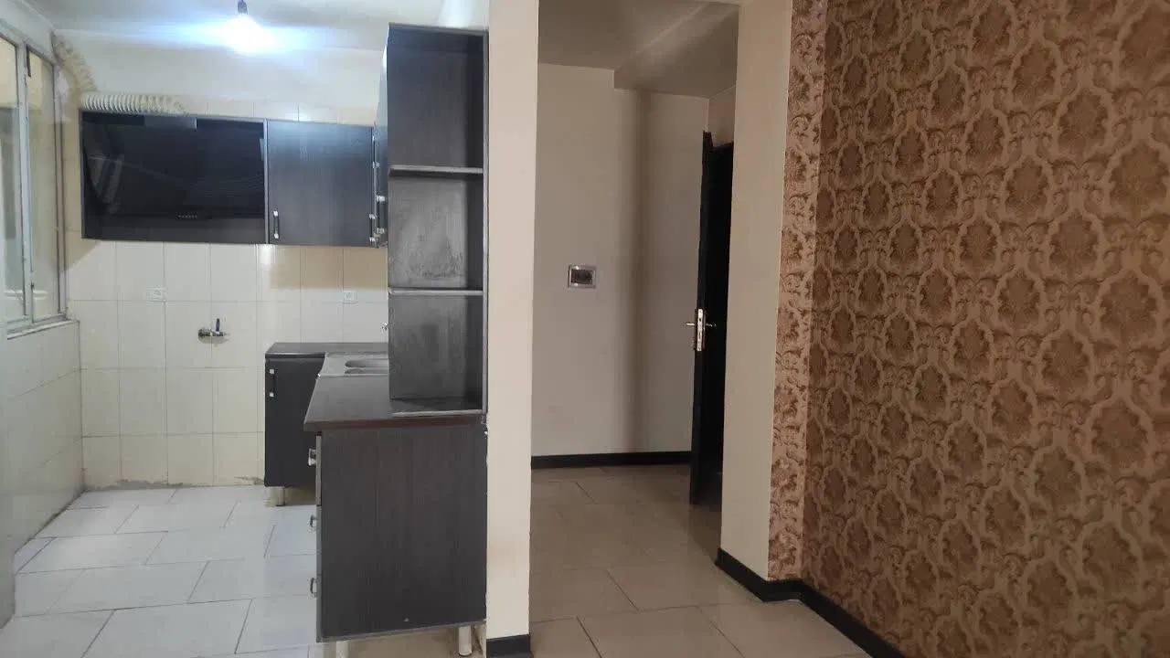 آپارتمان در شهرک طلائیه بومهن