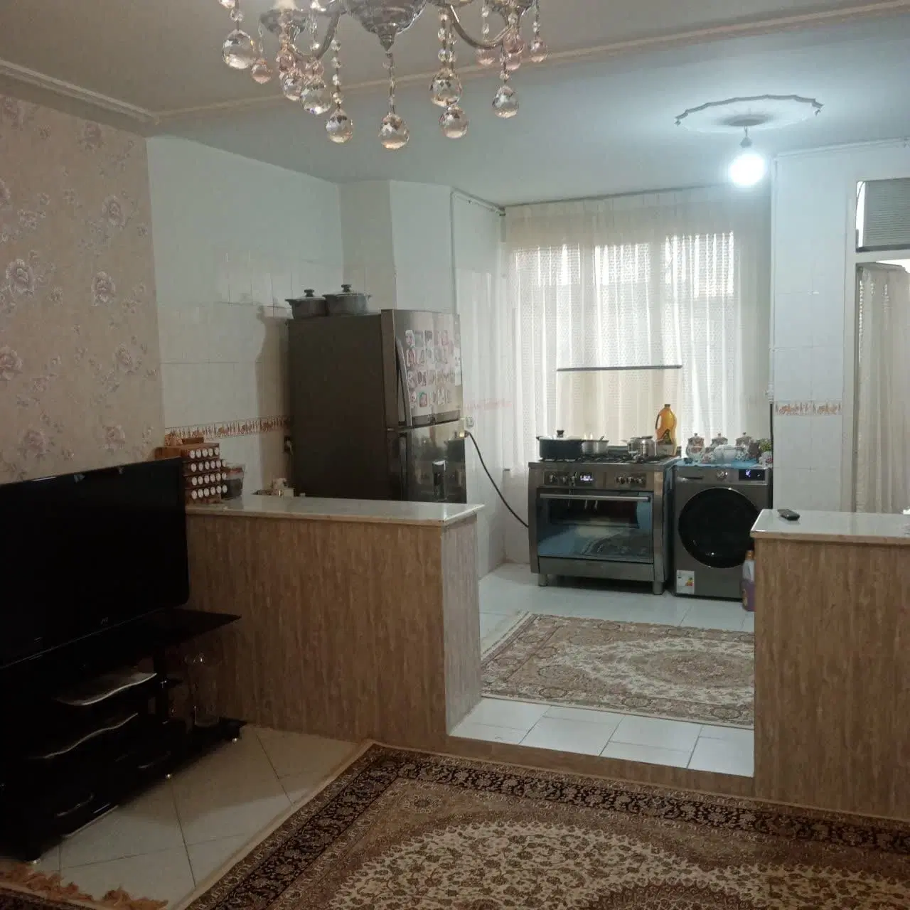 اجاره سویت خیابان اصلی باغستان