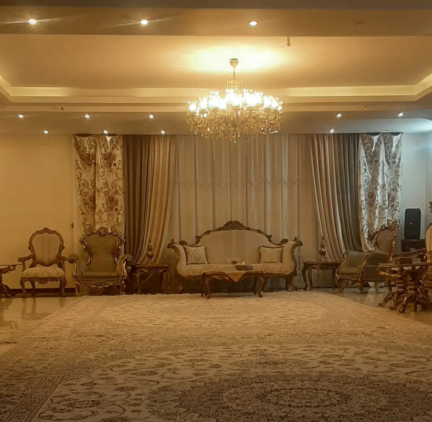 اپارتمان ۳۳۳ متری دشتستان عسکریه