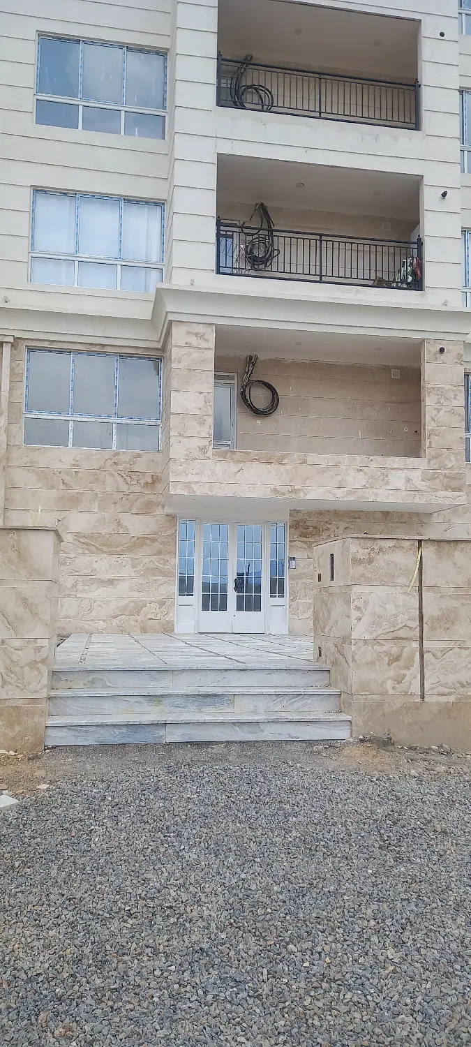 فروش واحد مسکونی واقع در آبشار