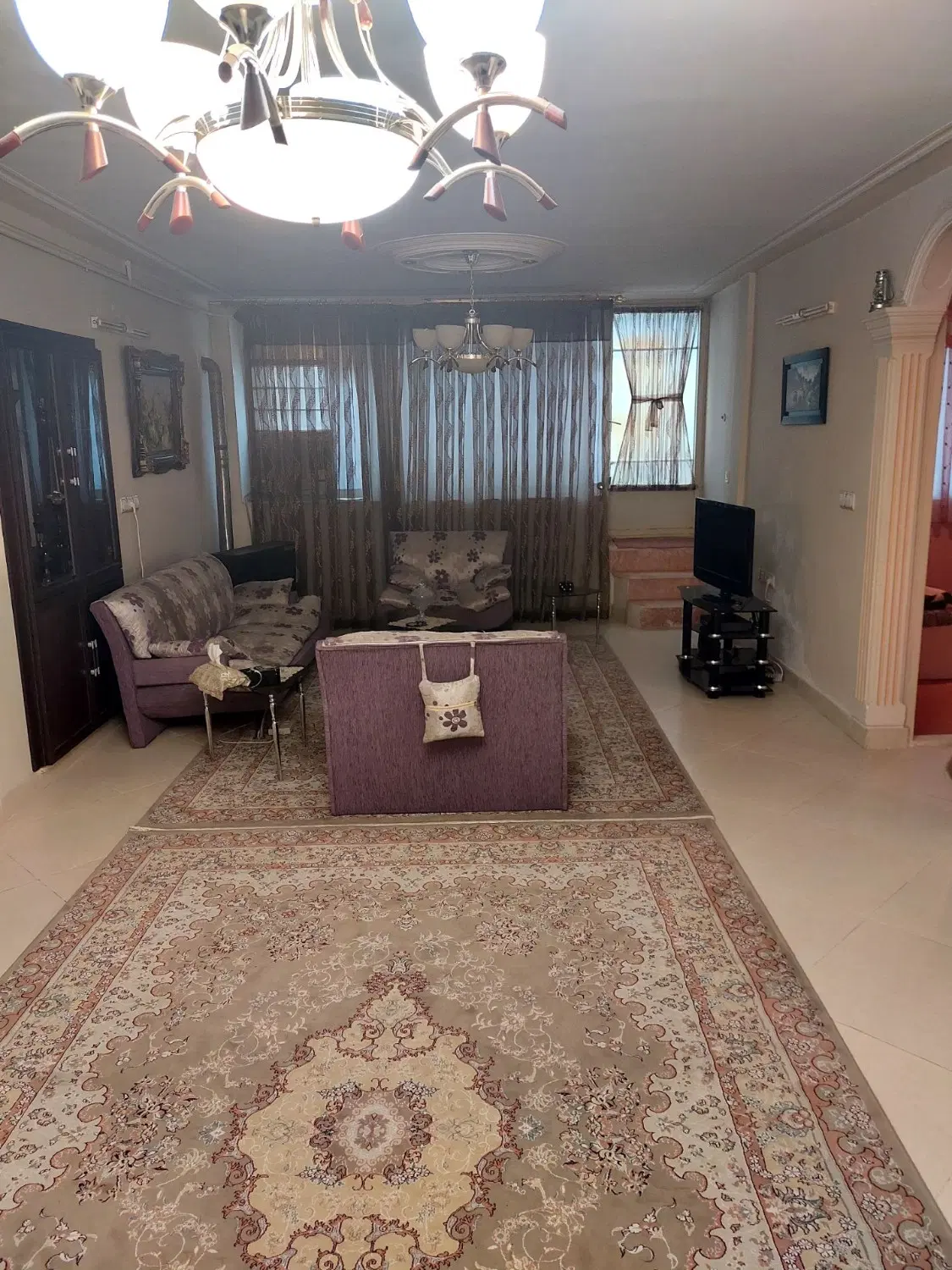 خانه ویلایی ۳ طبقه بلاغی