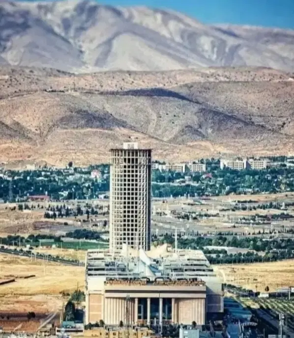 ویلایی_ سه خواب_ ۱۵۲متری شیک صدرا_