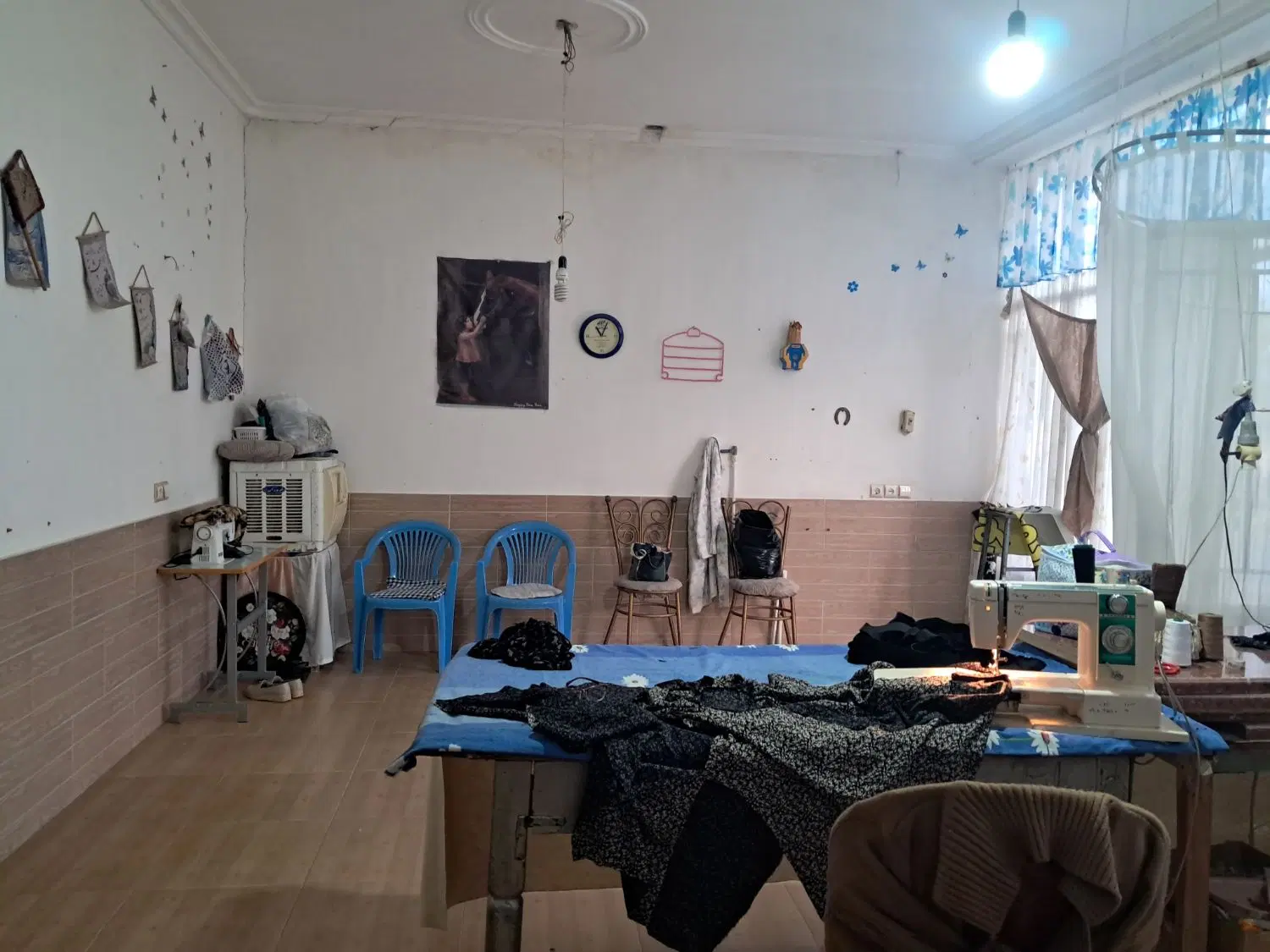 فروش یک دهنه مغازه ۴۳ متری