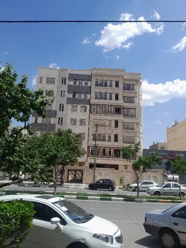 اپارتمان ۱۷۰ متری صفر رضاشهر