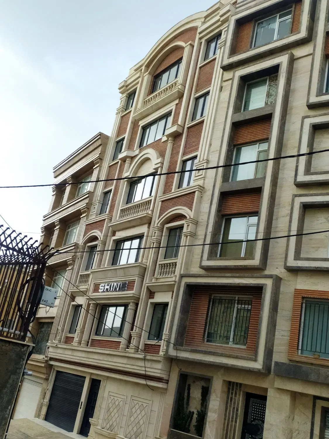 واحد تاپ زیباشهر سراب