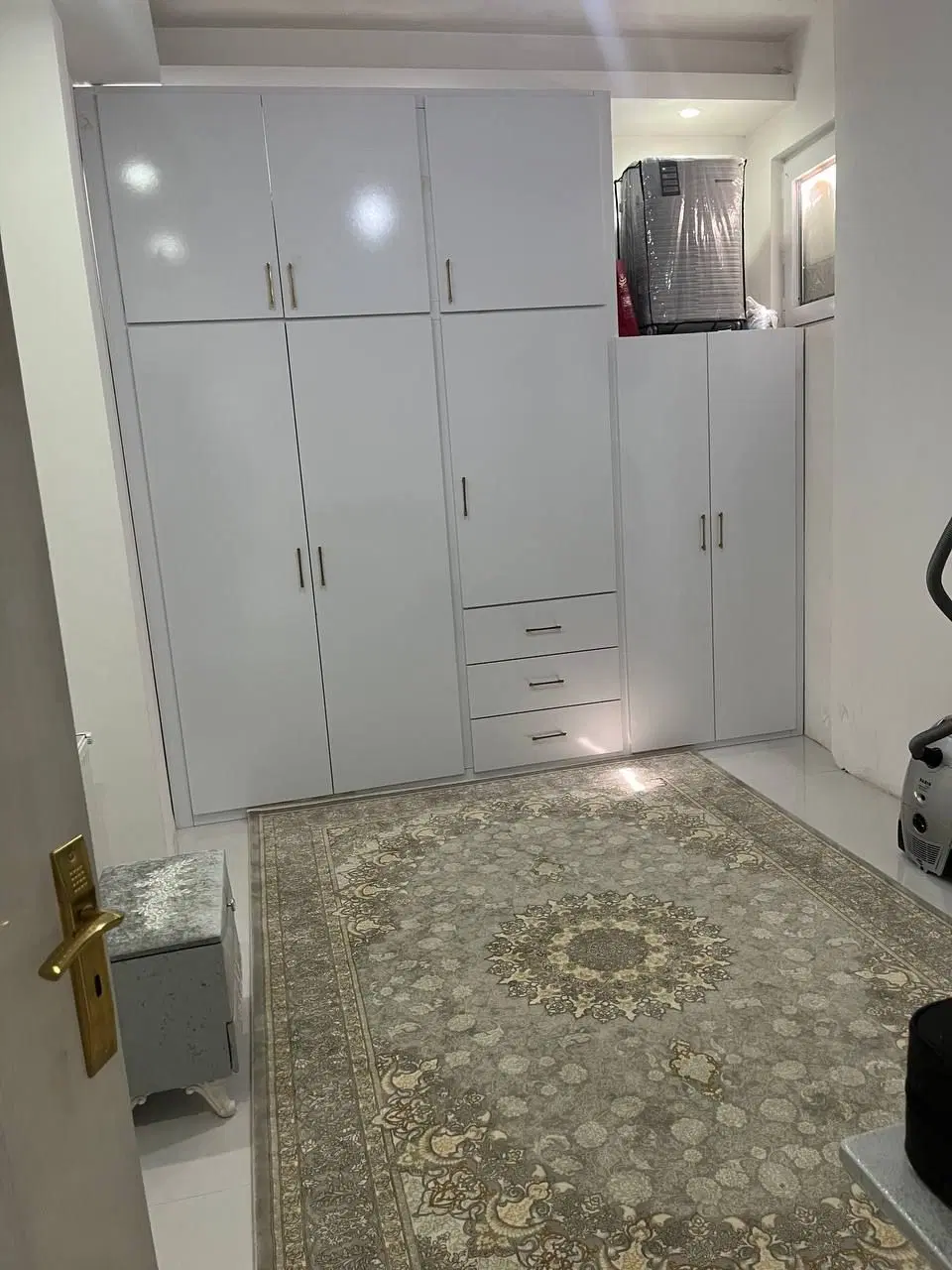 رهن و اجاره آپارتمان ۱۳۵ متری حاشیه احمدی