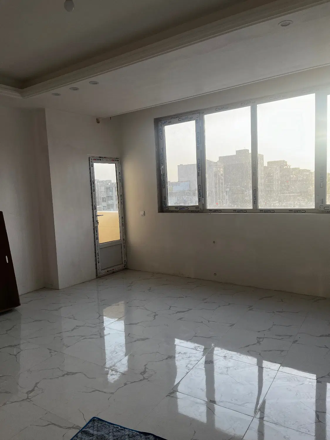 فروش واحد اپارتمان ۸۵ متری نوساز حیدراباد میانجاده