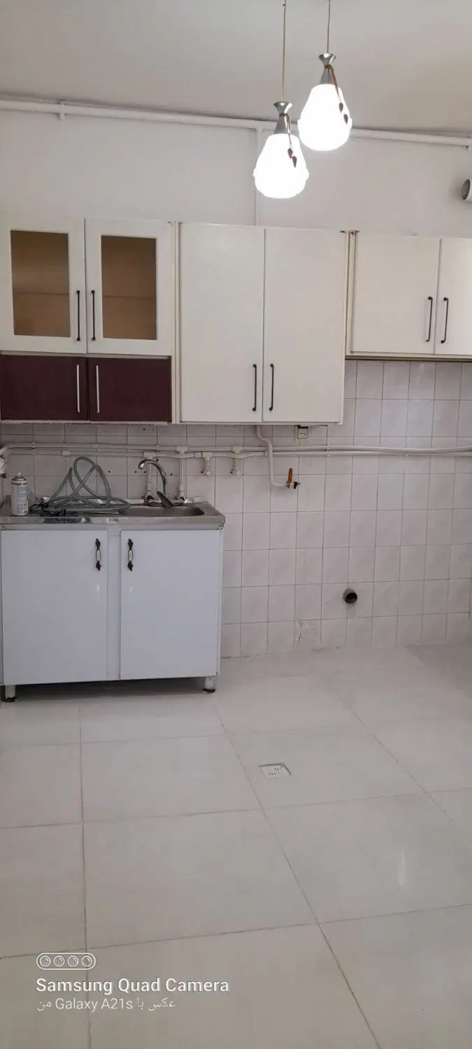 واحد تمیز با تمام امکانات داخل عکس هست با سند