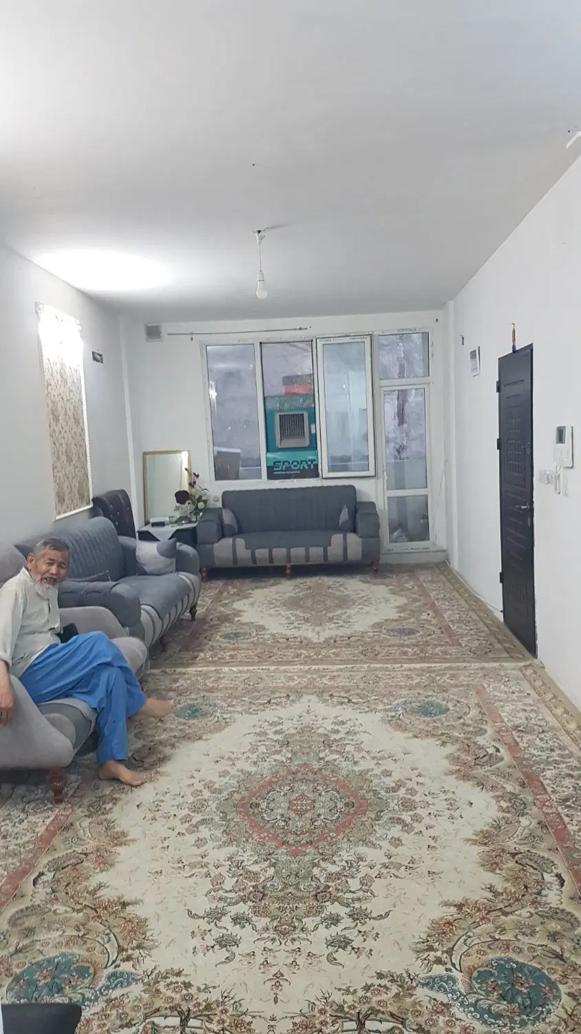واحد ۸۰ متری