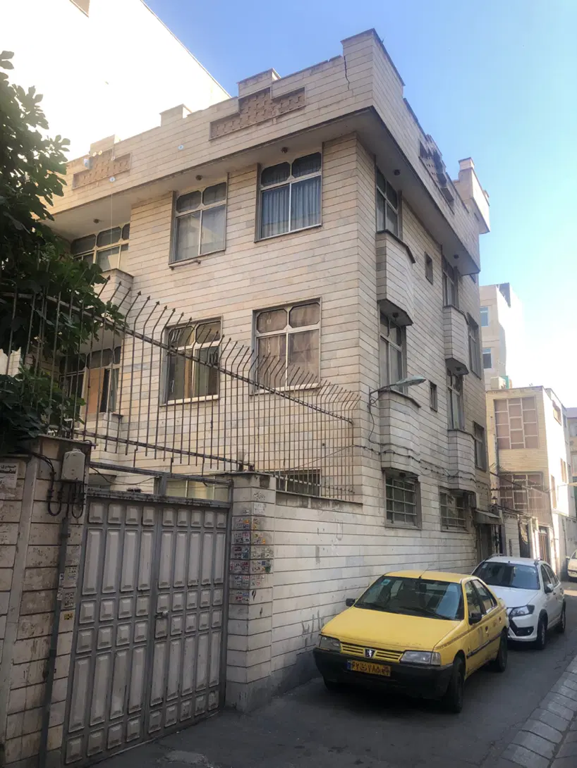 خانه کلنگی قابل سکونت