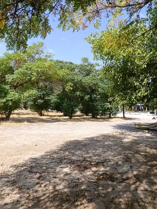 خانه  شهرک نور ۱۳۰ متری ورودی مجزا