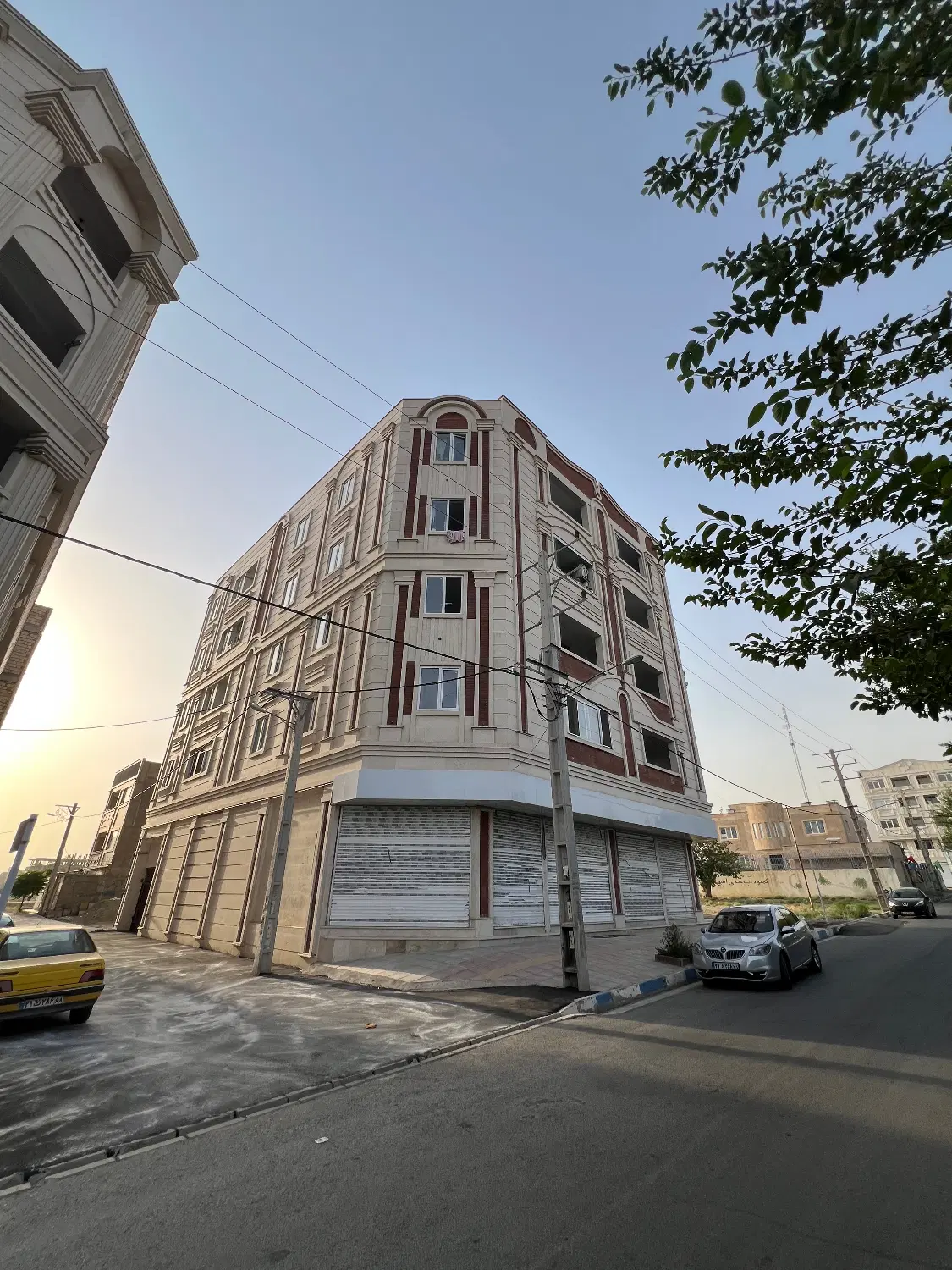 مغازه دونبش سنددار