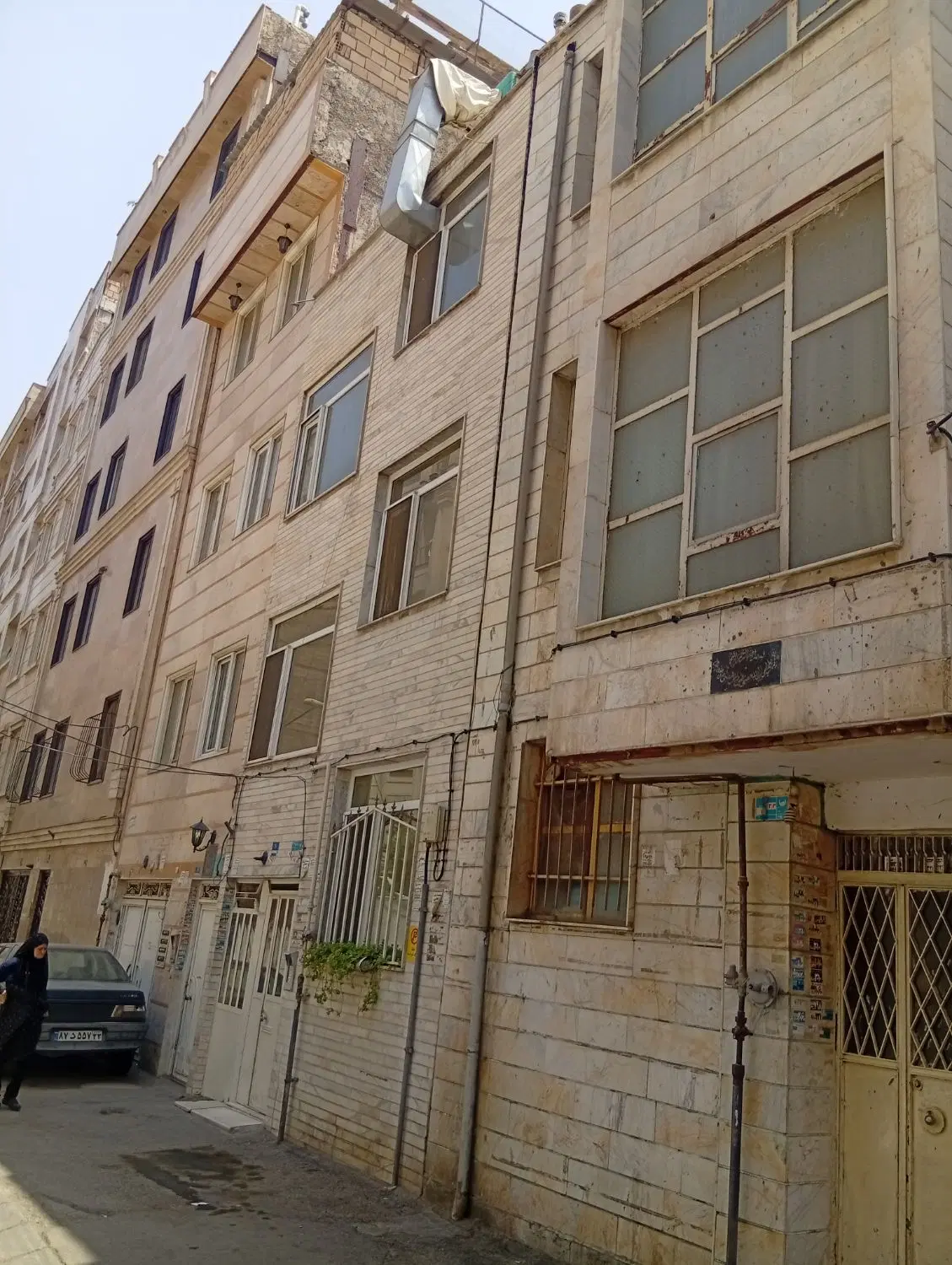 ویلایی کلنگی