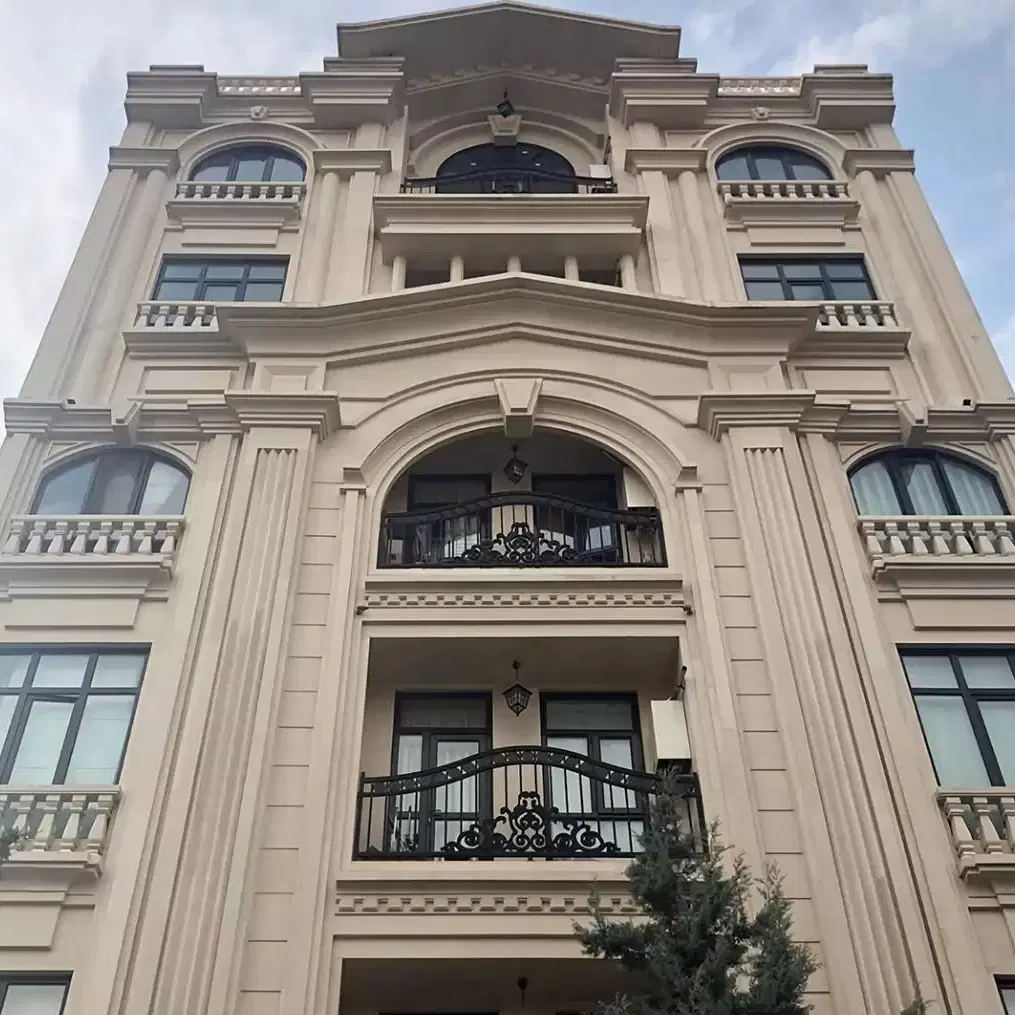 200 متری_سعدی_استثنائی