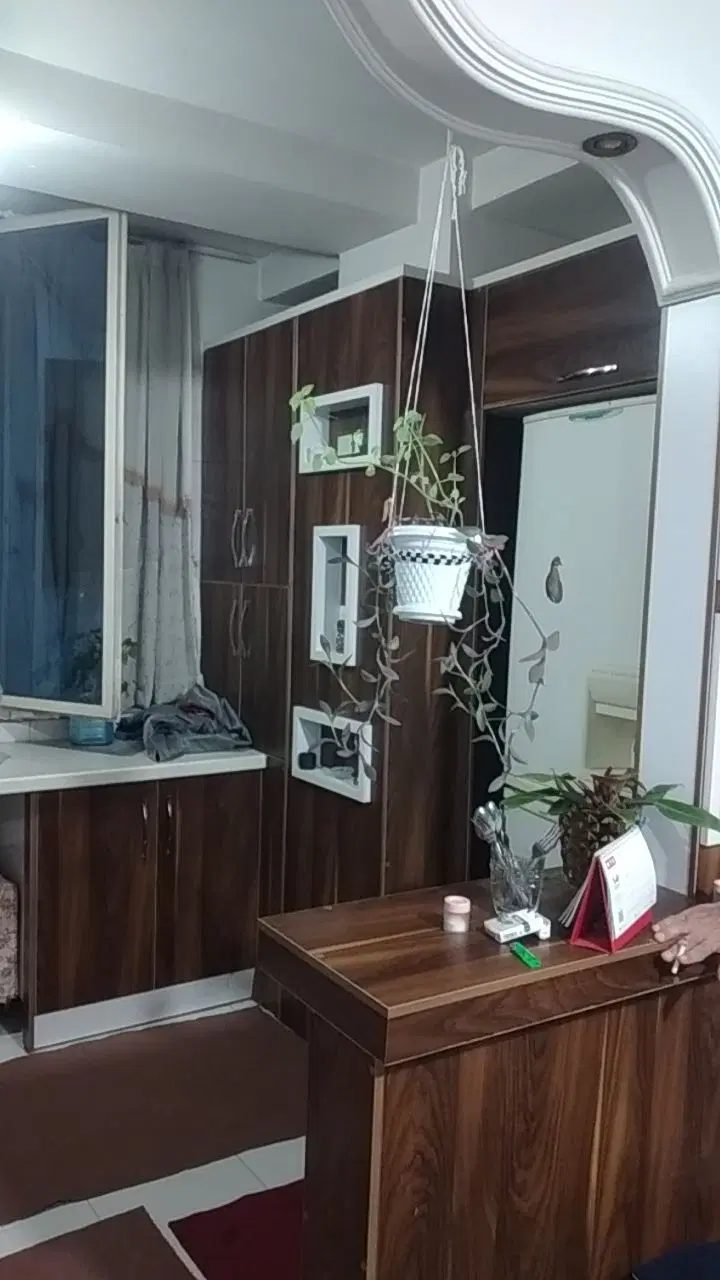 حاج منصور ۵۵ متر ۱ خ با پارکینگ و تخلیه
