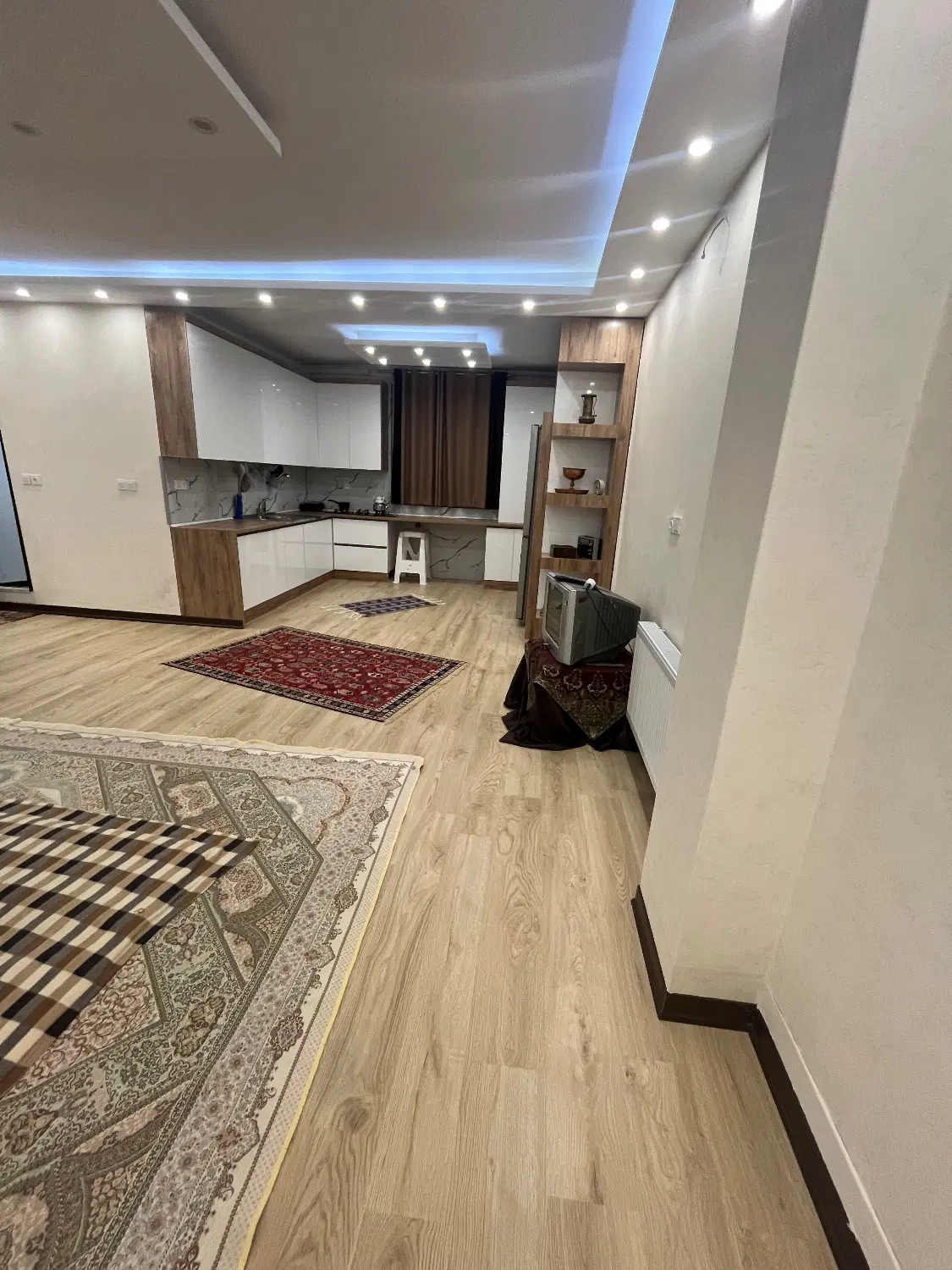 ۹۵ متر  دو‌خواب تعاون فول باسازی