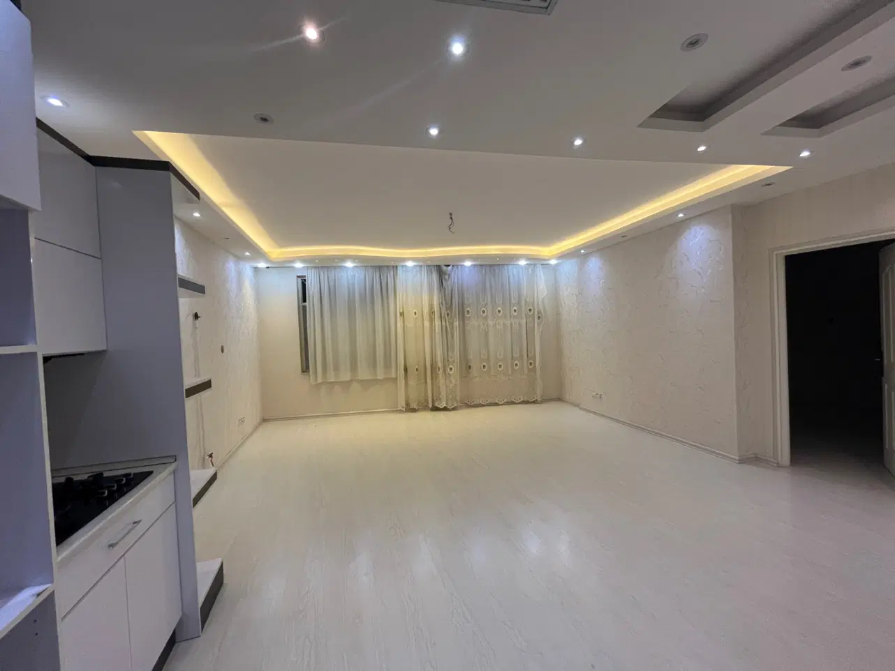 واحد ۷۸متری در شریعتی