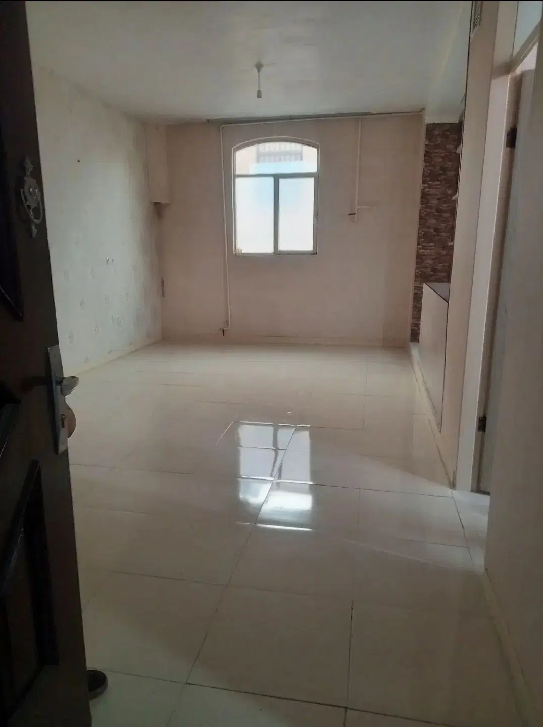 واحد مسکونی ۴۸ متری  _ حسینی فردوس با اسانسور