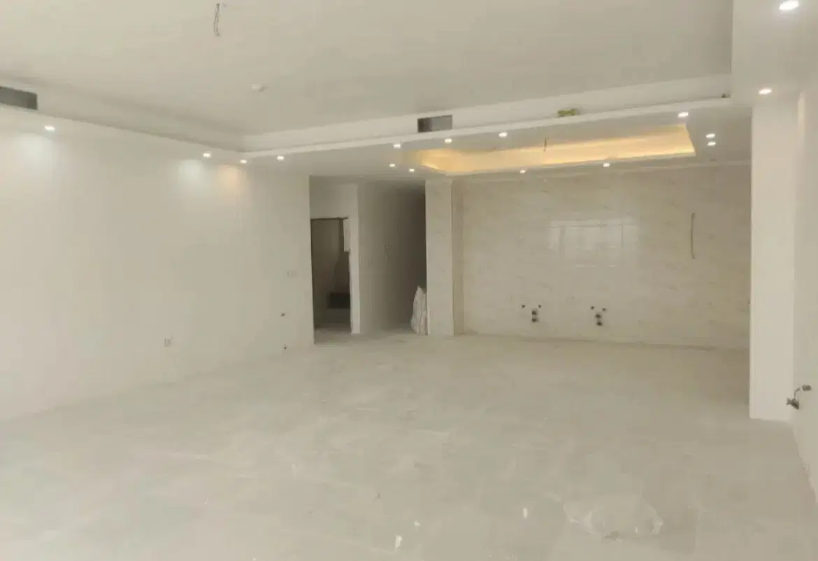 منزل مسکونی نزدیک به جاده اصلی پاگر