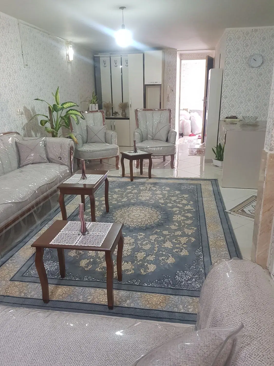 ۷۰متر  آپارتمان همکف راه جدا