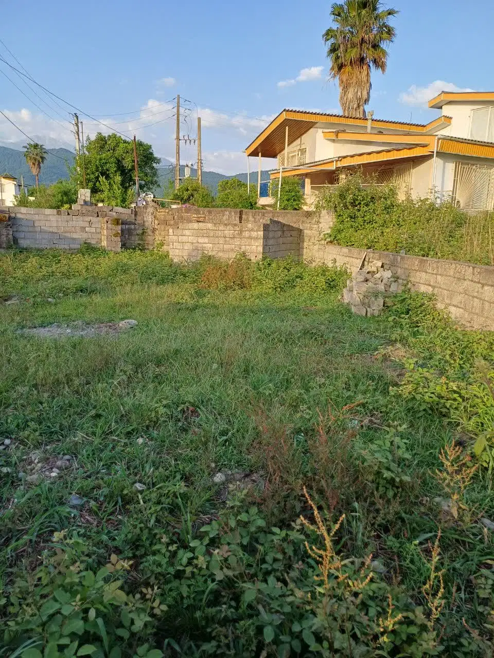 زمین مسکونی