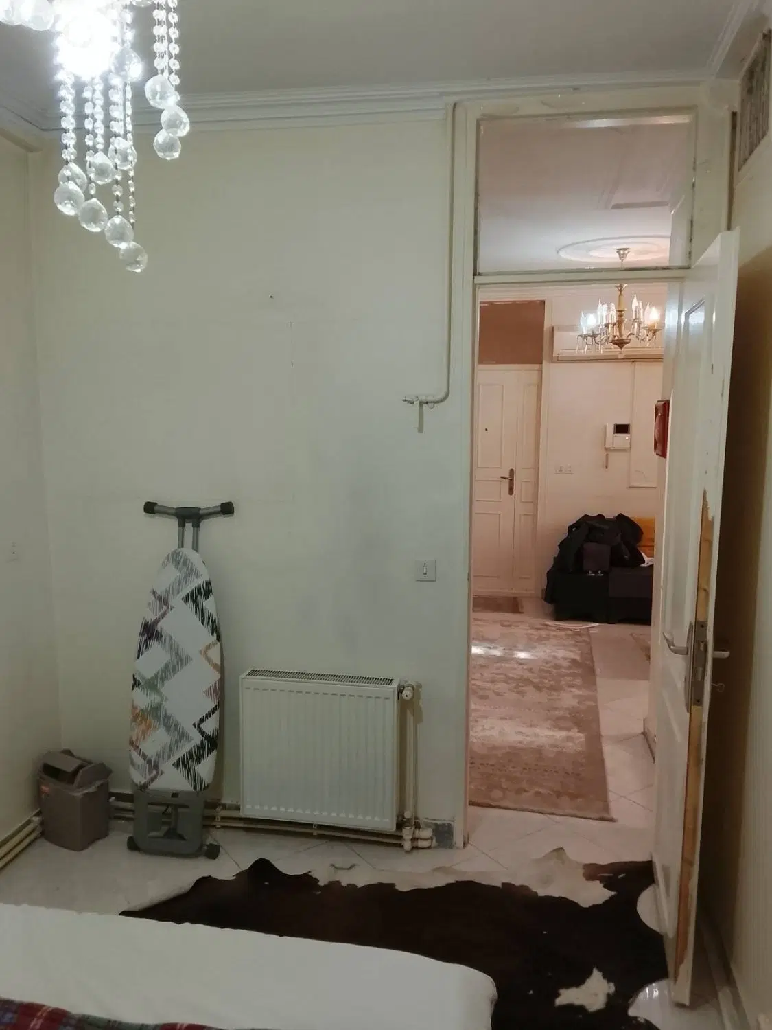 ۴۲متری جمهوری سرباستان املاک هستیم