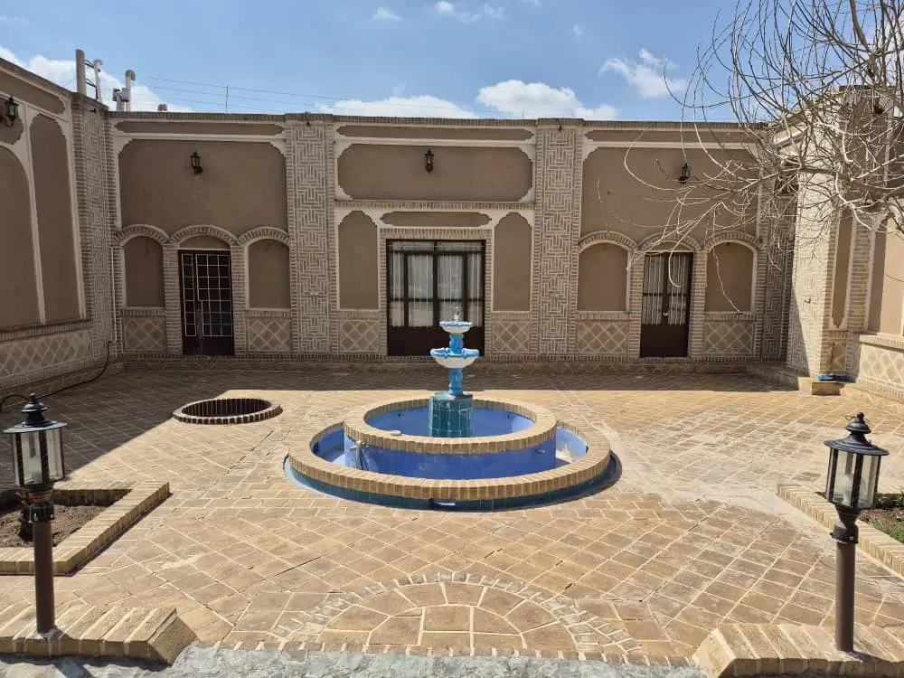 خانه باغ سنتی