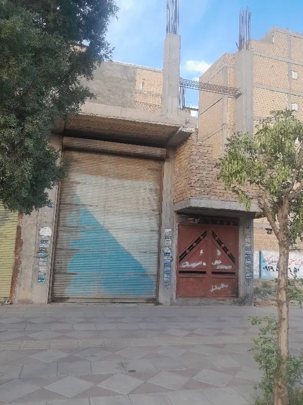 ۸۲ متر ملک تجاری بحر اخوان