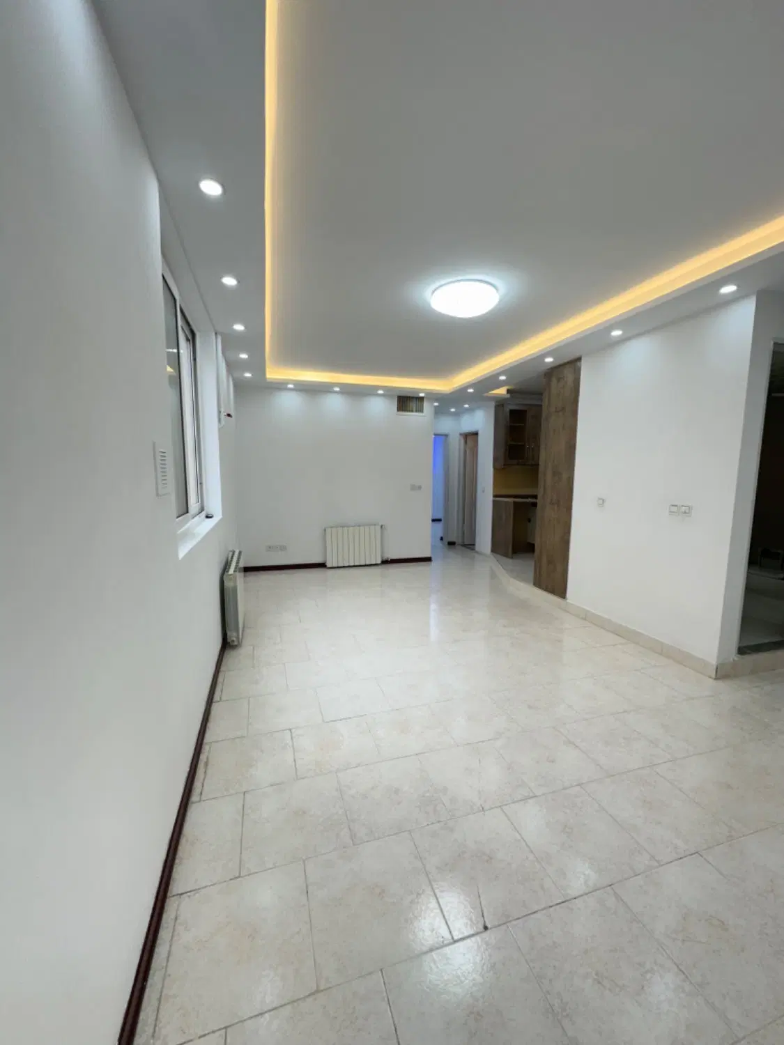 آپارتمان_۸۱م_پارکینگ انباری_فول دیزاین_ابریشم