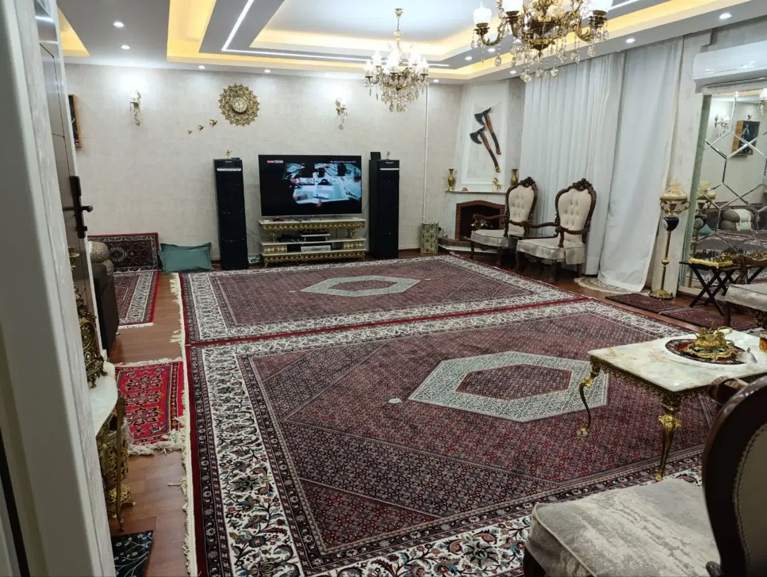 آپارتمان شیک ودلباز دربهترین منطقه وحیدیه