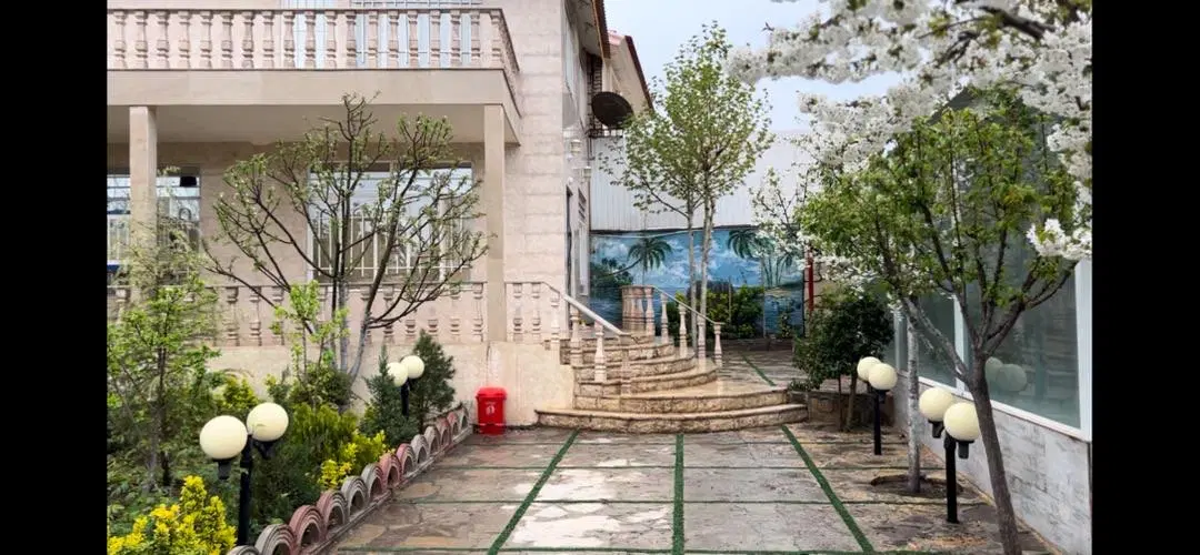 باغ ویلاشیک وسرسبز