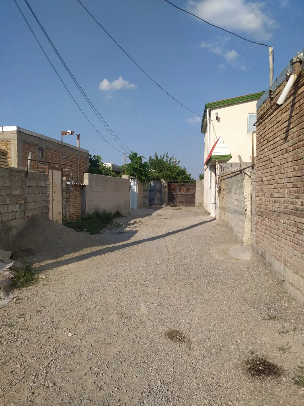 خانه نیمه کاره
